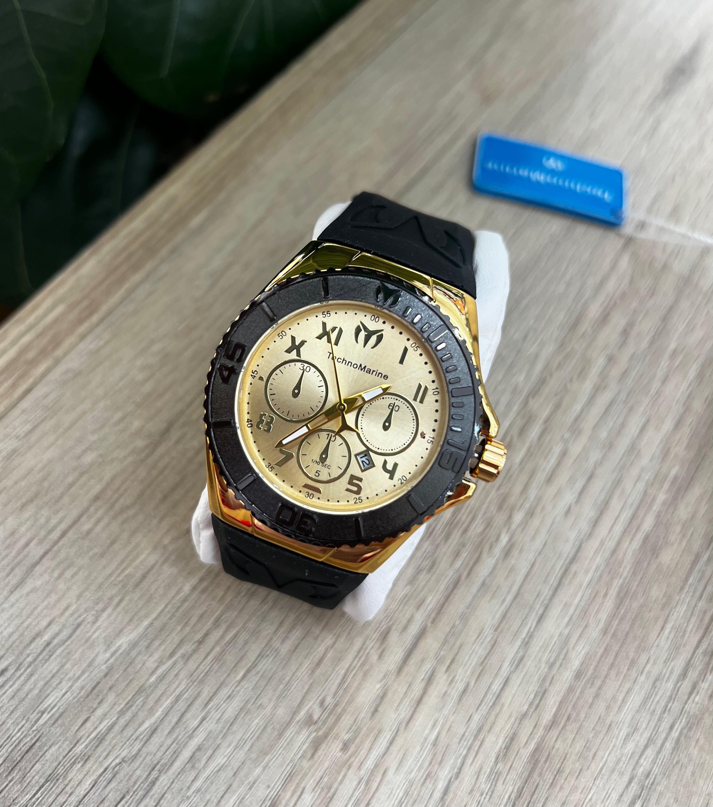 Reloj Deportivo en Acero y Silicona™